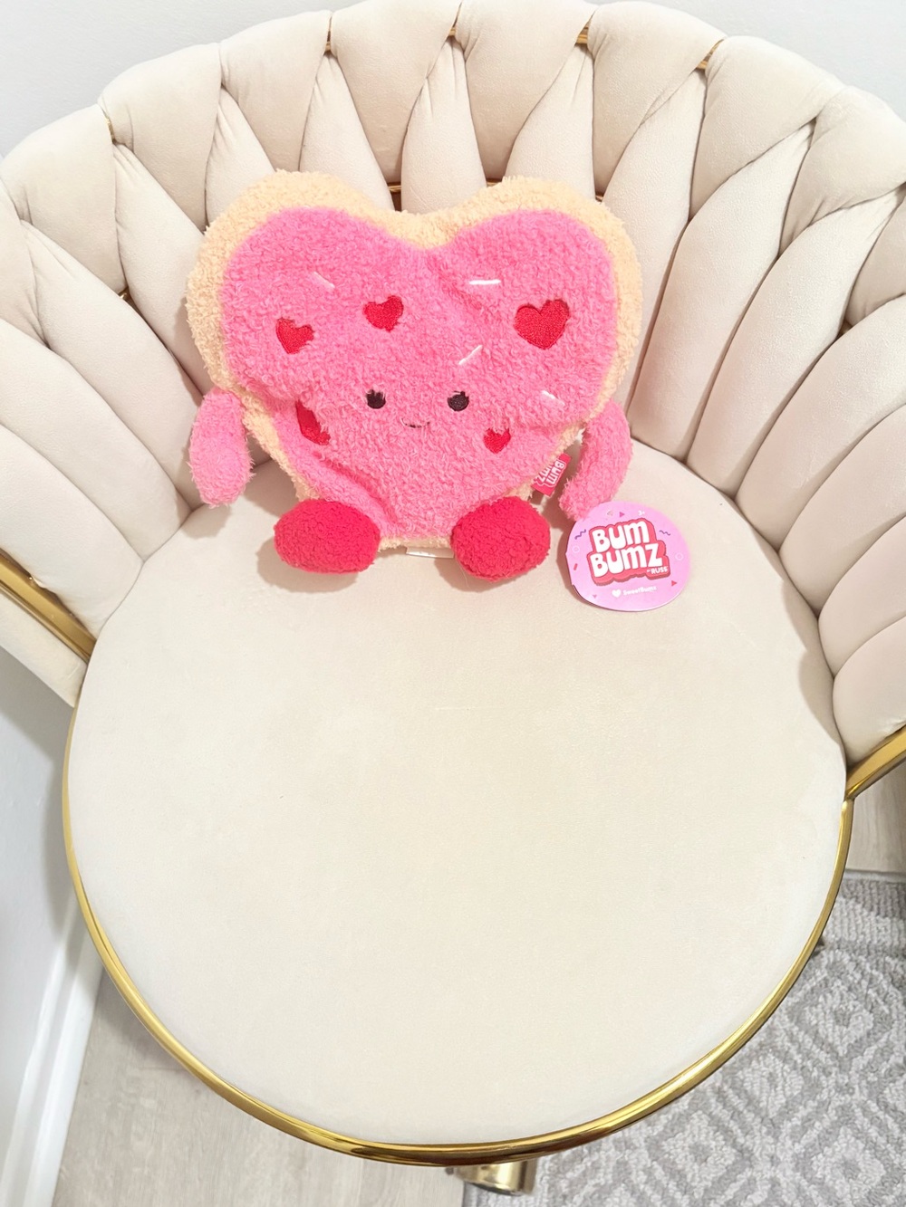 Pink Heart Plush Pillow - Cute Heart-Shaped Home Accent